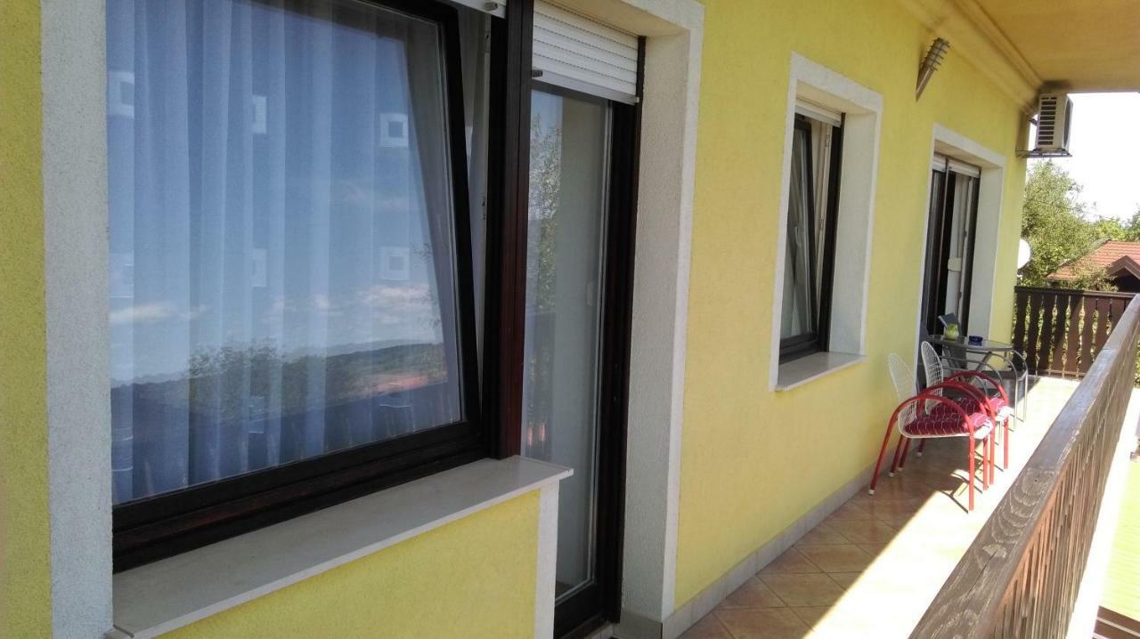 Apartmani Nova Karlovac Exteriér fotografie